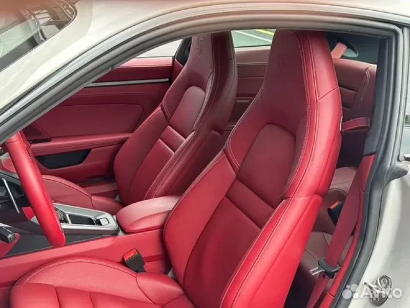 Сливочный Porsche продают в Барнауле