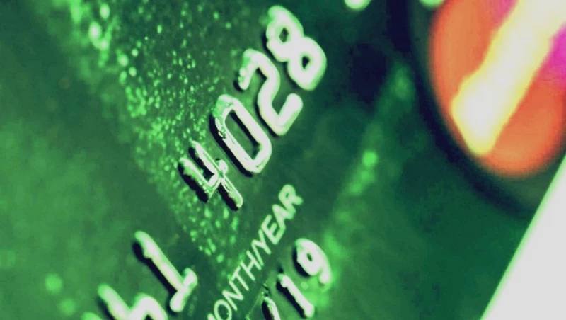 Блокировка карт после переводов: что делать?