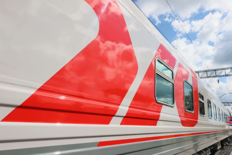 Поезда между Камнем-на-Оби и Тараданово