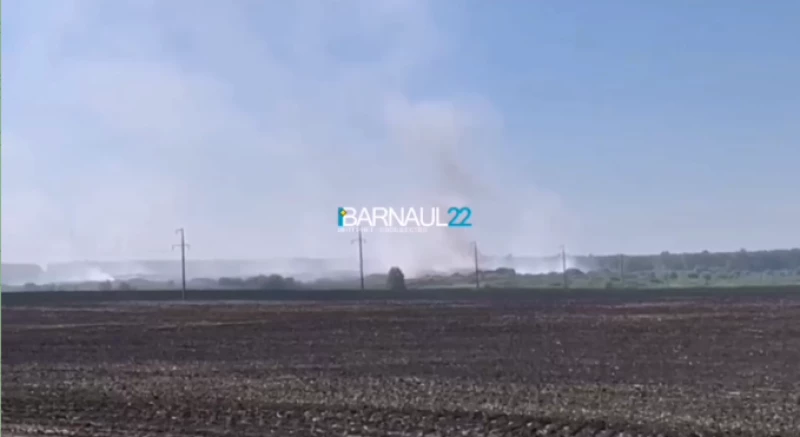Пожар на полигоне ТБО в Бийске